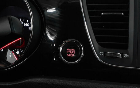 KIA Carnival III, 2019 год, 2 990 000 рублей, 19 фотография