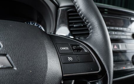 Mitsubishi Outlander III рестайлинг 3, 2018 год, 1 920 000 рублей, 17 фотография