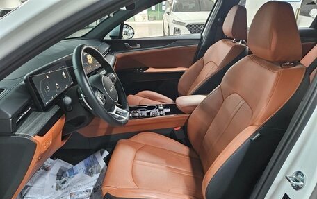 KIA K5, 2025 год, 3 800 000 рублей, 6 фотография