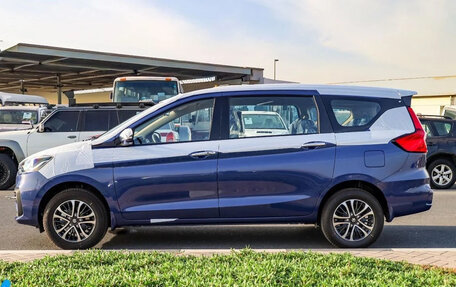 Suzuki Ertiga II, 2026 год, 2 400 000 рублей, 11 фотография