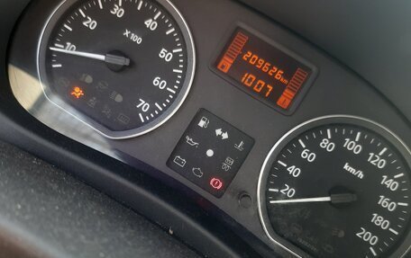 Renault Sandero I, 2012 год, 400 000 рублей, 10 фотография