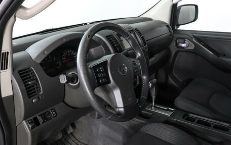 Nissan Navara (Frontier), 2008 год, 1 049 000 рублей, 5 фотография