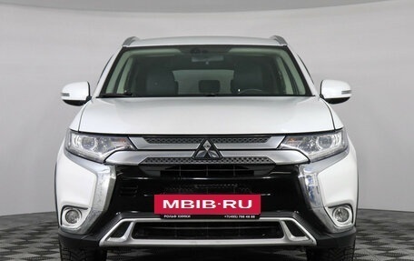 Mitsubishi Outlander III рестайлинг 3, 2019 год, 2 759 000 рублей, 2 фотография