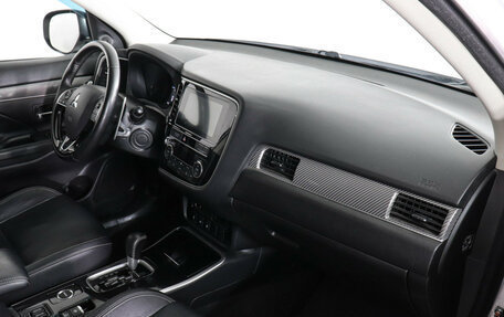 Mitsubishi Outlander III рестайлинг 3, 2019 год, 2 759 000 рублей, 10 фотография