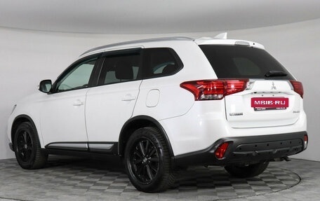 Mitsubishi Outlander III рестайлинг 3, 2019 год, 2 759 000 рублей, 7 фотография