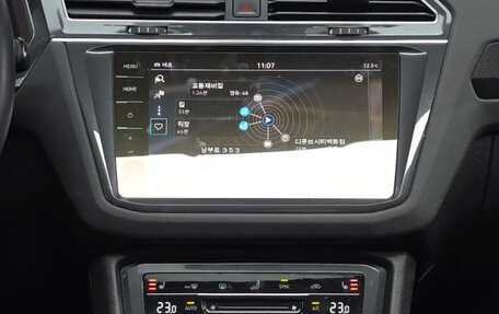 Volkswagen Tiguan II, 2022 год, 2 330 000 рублей, 13 фотография