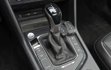 Volkswagen Tiguan II, 2022 год, 2 330 000 рублей, 8 фотография