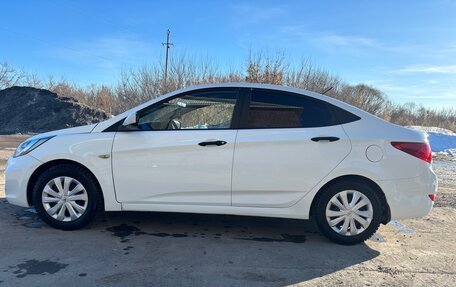 Hyundai Solaris II рестайлинг, 2014 год, 645 000 рублей, 4 фотография