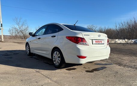 Hyundai Solaris II рестайлинг, 2014 год, 645 000 рублей, 5 фотография