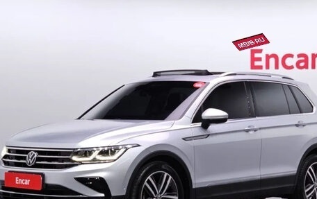 Volkswagen Tiguan II, 2023 год, 2 450 000 рублей, 1 фотография