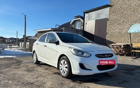 Hyundai Solaris II рестайлинг, 2014 год, 645 000 рублей, 3 фотография