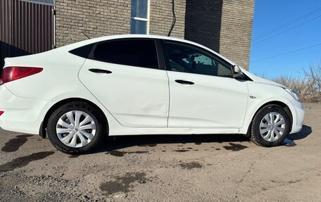 Hyundai Solaris II рестайлинг, 2014 год, 645 000 рублей, 8 фотография