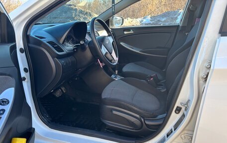 Hyundai Solaris II рестайлинг, 2014 год, 645 000 рублей, 13 фотография