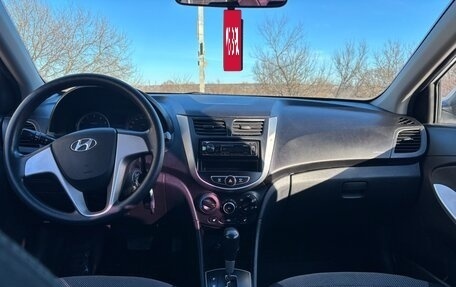 Hyundai Solaris II рестайлинг, 2014 год, 645 000 рублей, 12 фотография