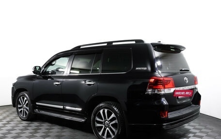 Toyota Land Cruiser 200, 2018 год, 5 675 000 рублей, 7 фотография