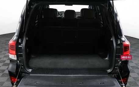 Toyota Land Cruiser 200, 2018 год, 5 675 000 рублей, 10 фотография