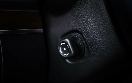 Toyota Land Cruiser 200, 2018 год, 5 675 000 рублей, 31 фотография