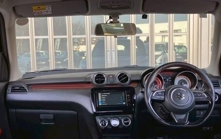 Suzuki Swift V, 2023 год, 1 070 000 рублей, 13 фотография