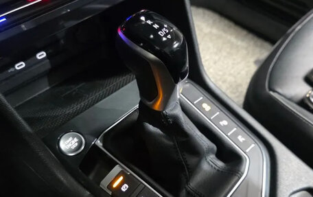 Volkswagen Tiguan II, 2023 год, 2 470 000 рублей, 14 фотография