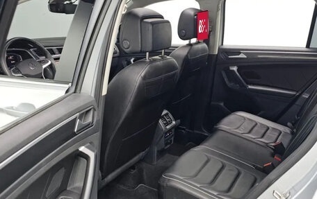 Volkswagen Tiguan II, 2023 год, 2 450 000 рублей, 13 фотография