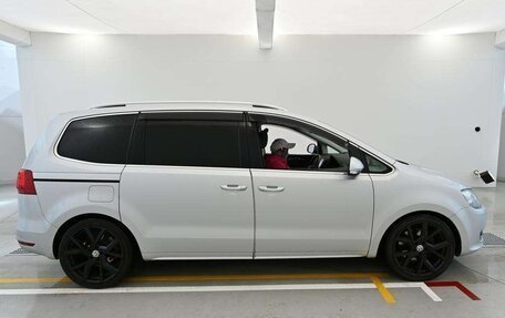 Volkswagen Sharan II, 2011 год, 760 000 рублей, 4 фотография