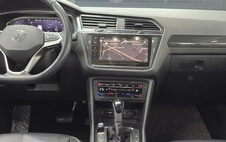 Volkswagen Tiguan II, 2023 год, 2 490 000 рублей, 10 фотография