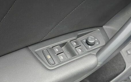 Volkswagen Tiguan II, 2023 год, 2 490 000 рублей, 14 фотография