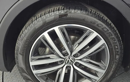 Volkswagen Tiguan II, 2023 год, 2 490 000 рублей, 5 фотография