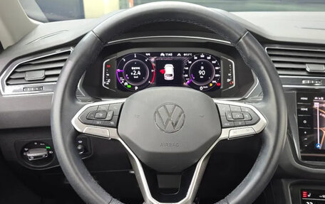 Volkswagen Tiguan II, 2023 год, 2 490 000 рублей, 8 фотография