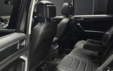 Volkswagen Tiguan II, 2023 год, 2 785 000 рублей, 11 фотография