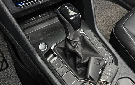 Volkswagen Tiguan II, 2023 год, 2 785 000 рублей, 12 фотография