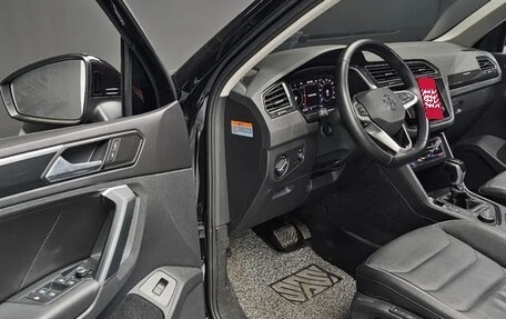 Volkswagen Tiguan II, 2023 год, 2 785 000 рублей, 9 фотография