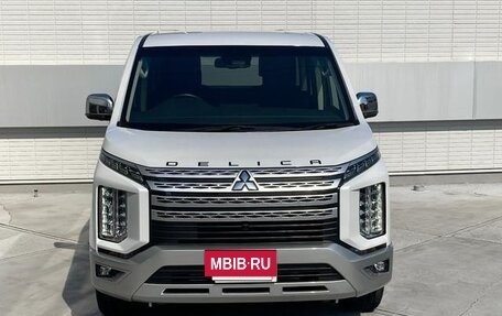 Mitsubishi Delica D:5 I, 2023 год, 3 050 000 рублей, 2 фотография