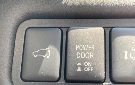 Mitsubishi Delica D:5 I, 2023 год, 3 050 000 рублей, 17 фотография