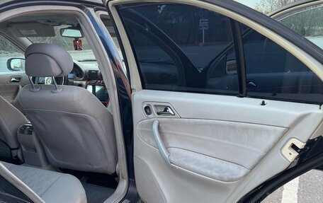 Mercedes-Benz C-Класс, 2002 год, 429 000 рублей, 10 фотография