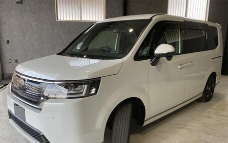 Honda Stepwgn, 2022 год, 2 350 272 рублей, 3 фотография