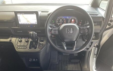 Honda Stepwgn, 2022 год, 2 350 272 рублей, 15 фотография