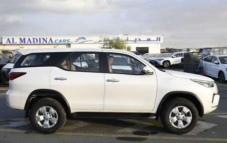 Toyota Fortuner II, 2026 год, 5 000 000 рублей, 3 фотография