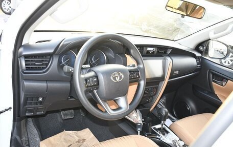 Toyota Fortuner II, 2026 год, 5 000 000 рублей, 6 фотография