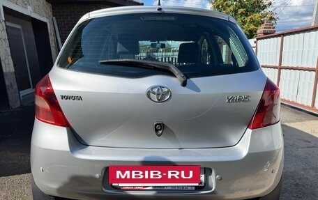 Toyota Yaris III рестайлинг, 2008 год, 550 000 рублей, 5 фотография