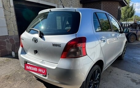 Toyota Yaris III рестайлинг, 2008 год, 550 000 рублей, 4 фотография