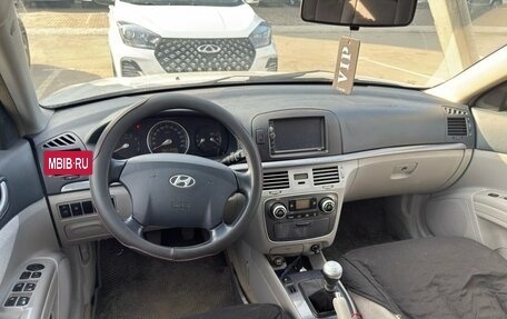 Hyundai Sonata VI, 2005 год, 556 000 рублей, 4 фотография