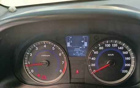 Hyundai Solaris II рестайлинг, 2016 год, 880 000 рублей, 4 фотография