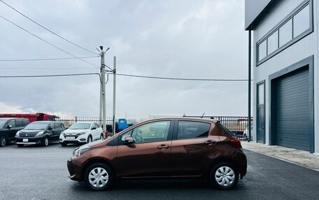 Toyota Vitz, 2015 год, 899 999 рублей, 3 фотография