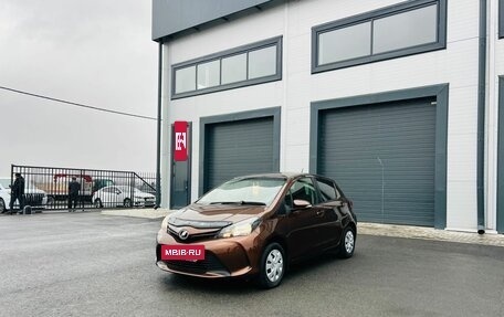 Toyota Vitz, 2015 год, 899 999 рублей, 2 фотография