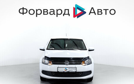 Volkswagen Polo VI (EU Market), 2013 год, 690 000 рублей, 2 фотография