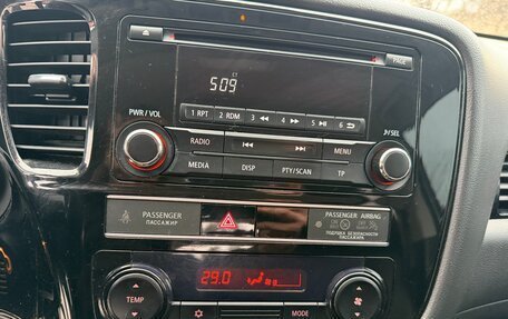 Mitsubishi Outlander III рестайлинг 3, 2019 год, 2 170 000 рублей, 7 фотография