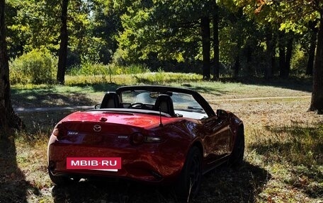 Mazda MX-5, 2017 год, 2 890 000 рублей, 10 фотография