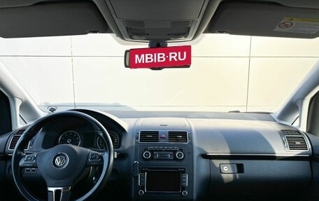 Volkswagen Touran III, 2011 год, 1 155 000 рублей, 14 фотография