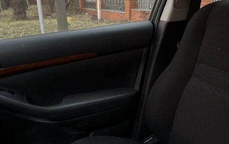 Toyota Avensis III рестайлинг, 2008 год, 800 000 рублей, 8 фотография